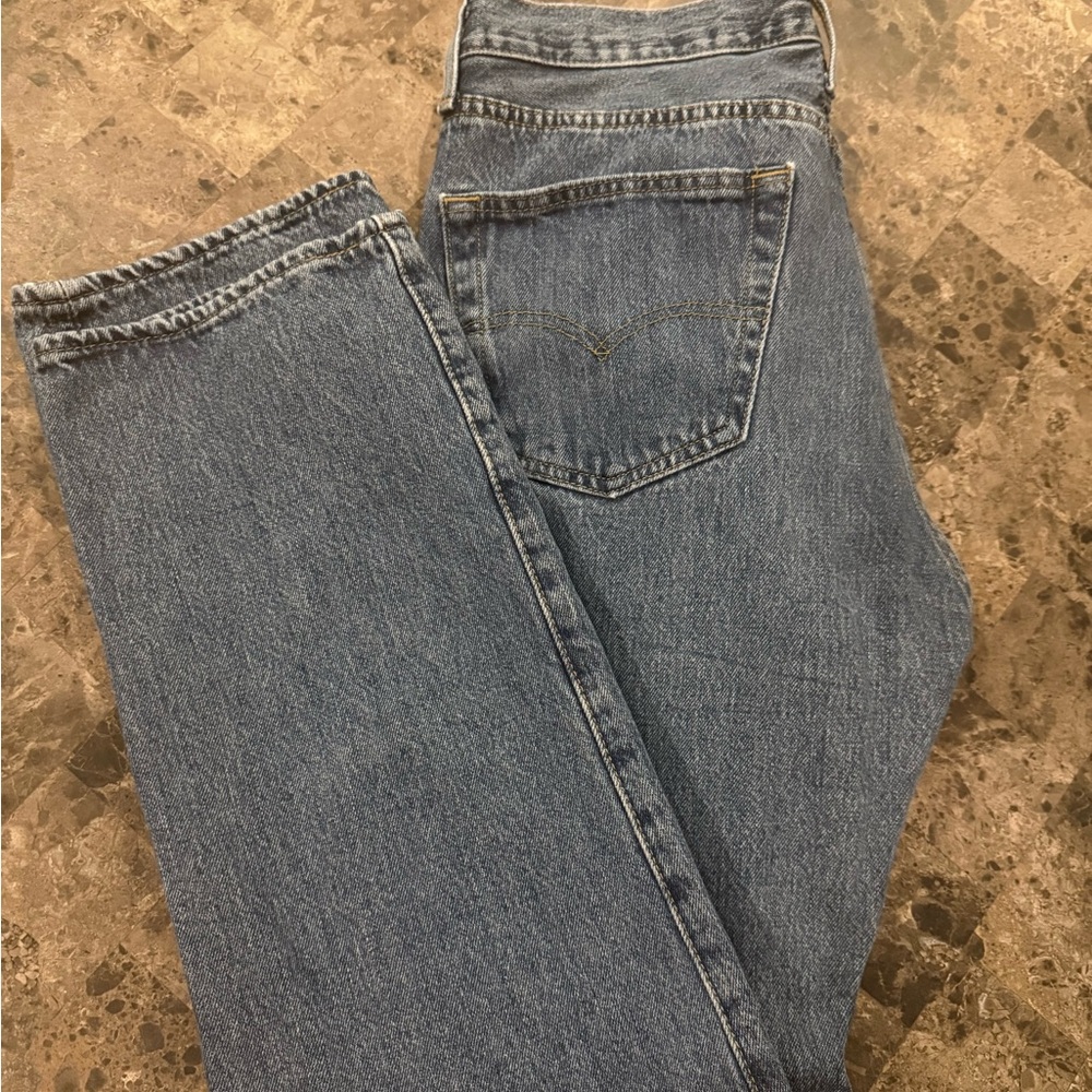 Men’s Blue Levi’s 501 33x32